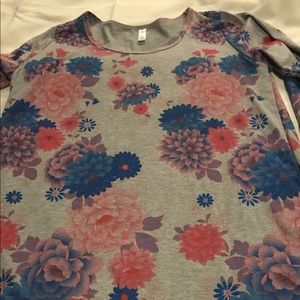 XL Lularoe Floral Lynnae Top